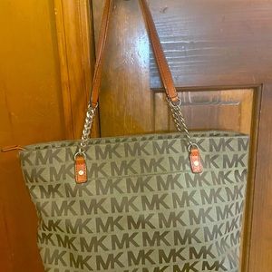 Michael Kors Shoulder Bag